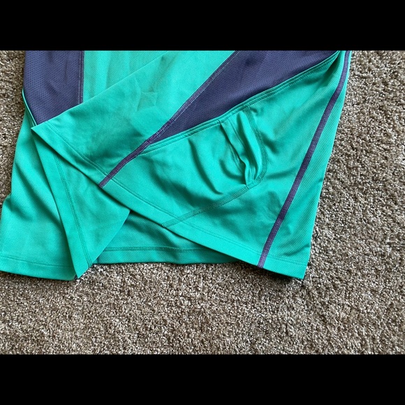 Salomon Green Long Sleeve Workout Shirt - Picture 5 of 6